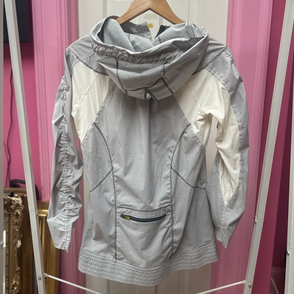 Lululemon Half Zip lightweight Jacket size 6 - Picture 6 of 7